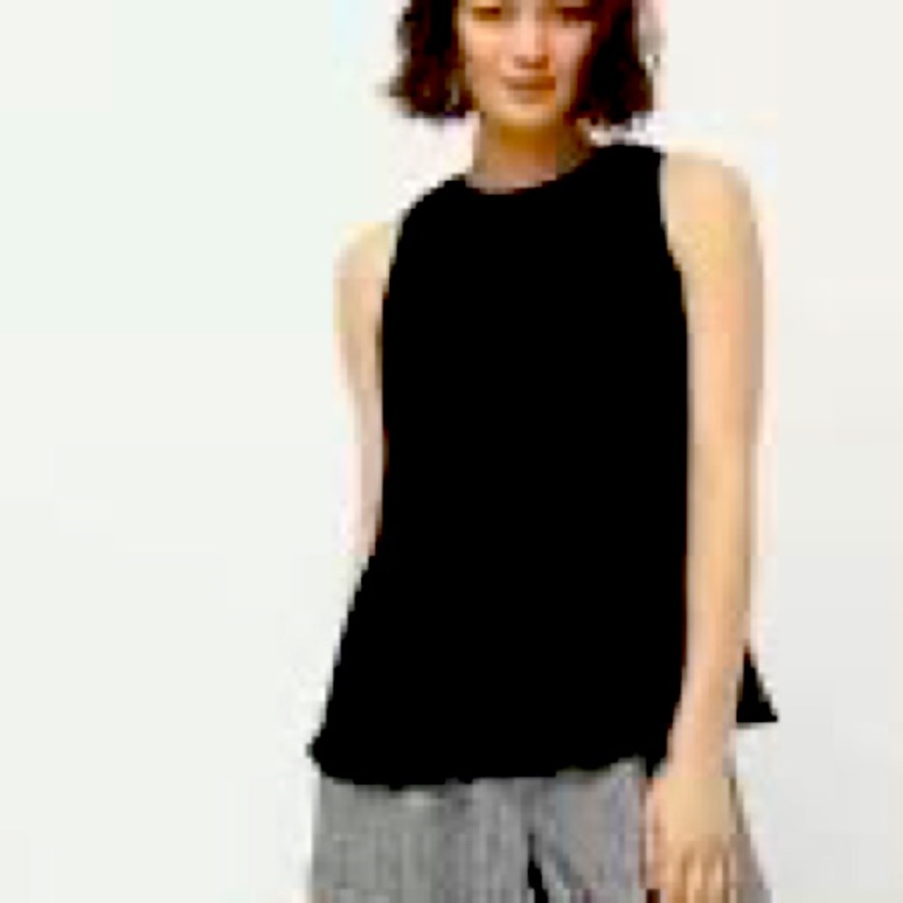 J. Crew Women’s Black Sleeveless Pleated Georgette Blouse Size M, Excellent cond